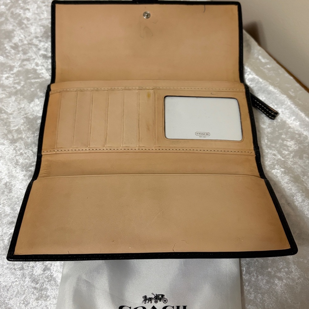 Coach Soho Buckle Tri-Fold Leather Wallet - Picture 7 of 9